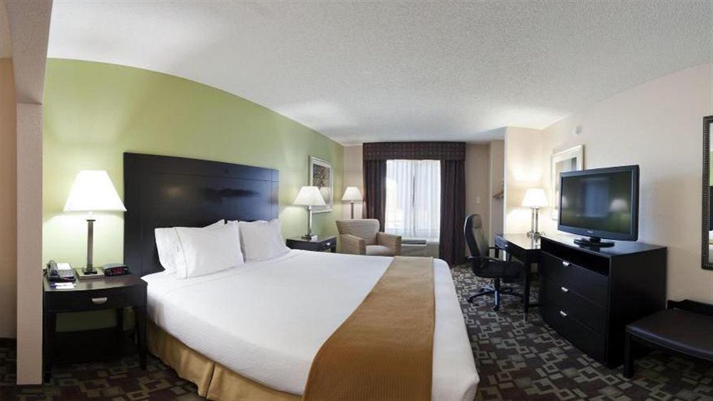 Holiday Inn Express & Suites Reidsville By Ihg Exterior photo